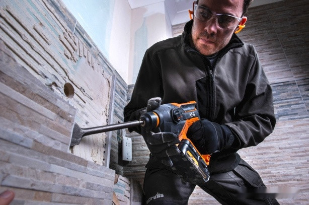 Перфоратор AEG Powertools BBH 18C-0 4935464984 (без АКБ) Перфоратор AEG Powertools BBH 18C-0 4935464984 (без АКБ)