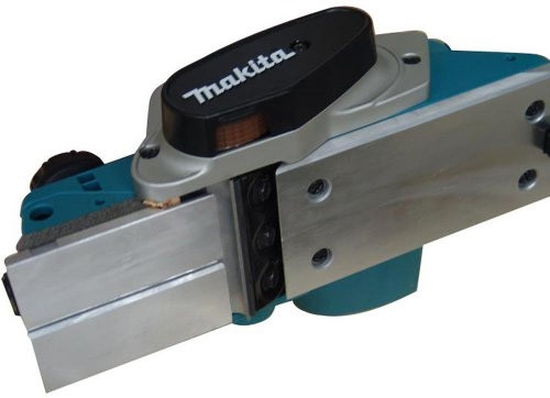 Электрорубанок Makita KP0800