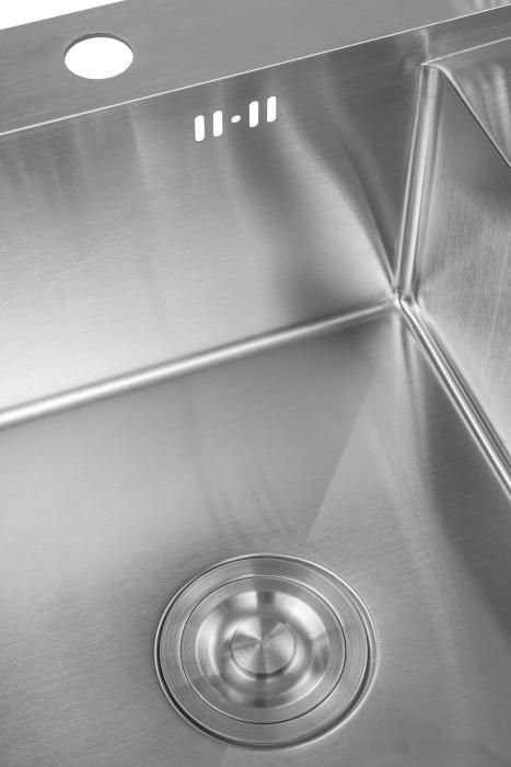 Кухонная мойка Saniteco 6550-L (с сифоном, дозатором и коландером) Кухонная мойка Saniteco 6550-L (с сифоном, дозатором и коландером)