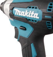 Винтоверт Makita DTD157RTJ (с 2-мя АКБ, кейс )