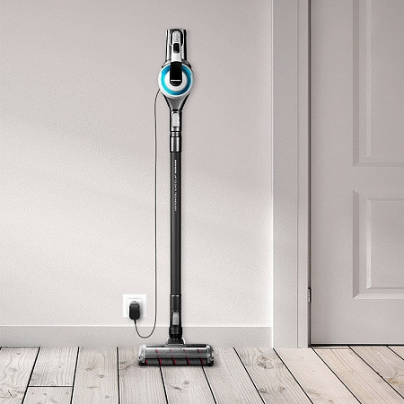 Пылесос Redmond RV-UR380