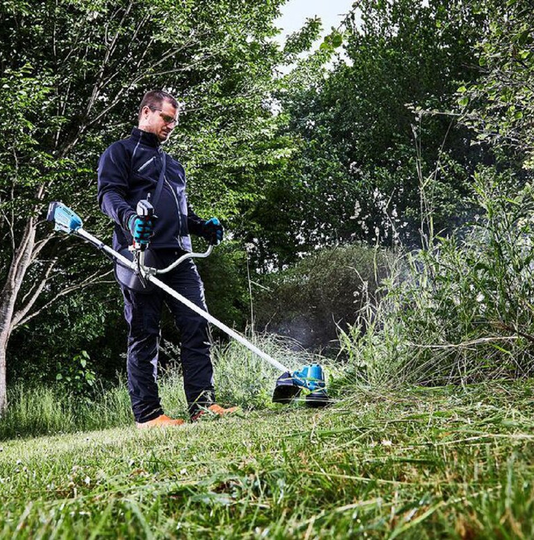 Триммер Makita DUR190UZX3 (без АКБ) Триммер Makita DUR190UZX3 (без АКБ)