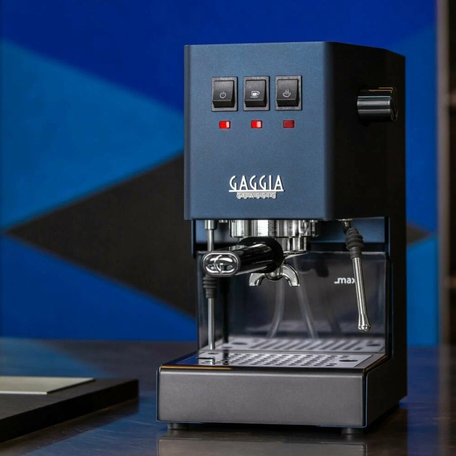 Рожковая кофеварка Gaggia Classic Evo Blue 9481/15 Рожковая кофеварка Gaggia Classic Evo Blue 9481/15