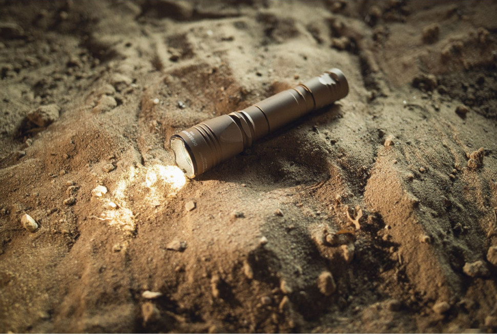 Фонарь Armytek Dobermann Pro Magnet USB Sand (теплый свет) Фонарь Armytek Dobermann Pro Magnet USB Sand (теплый свет)