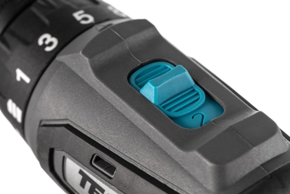 Дрель-шуруповерт Tesla TCD18BL 840369 (с 2-мя АКБ, кейс)