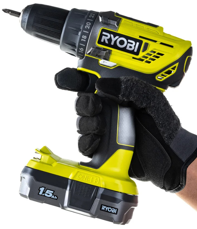 Дрель-шуруповерт Ryobi R18DD3-115S 5133005301 (с 1-им АКБ 1.5 Ач, сумка) Дрель-шуруповерт Ryobi R18DD3-115S 5133005301 (с 1-им АКБ 1.5 Ач, сумка)