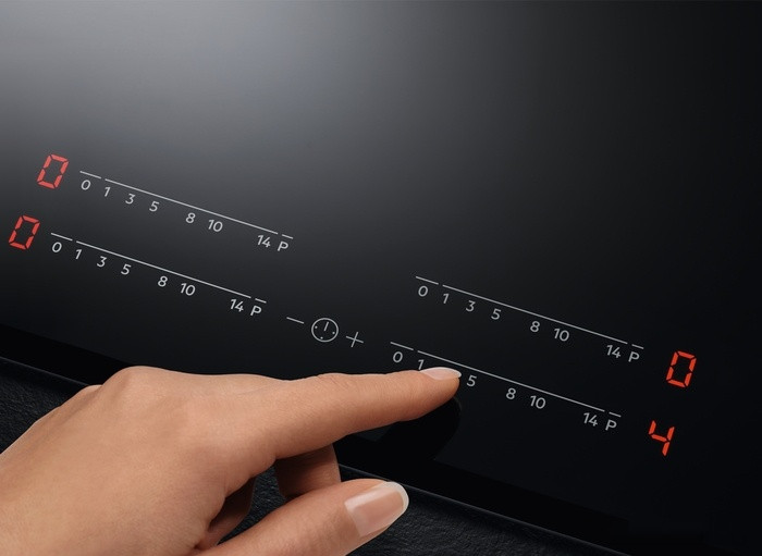 Варочная панель AEG IKE84471FB Варочная панель AEG IKE84471FB