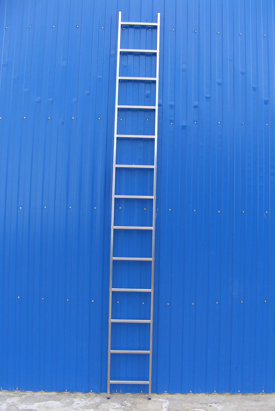 Приставная лестница Алюмет односекционная приставная 5112 1x12 Приставная лестница Алюмет односекционная приставная 5112 1x12