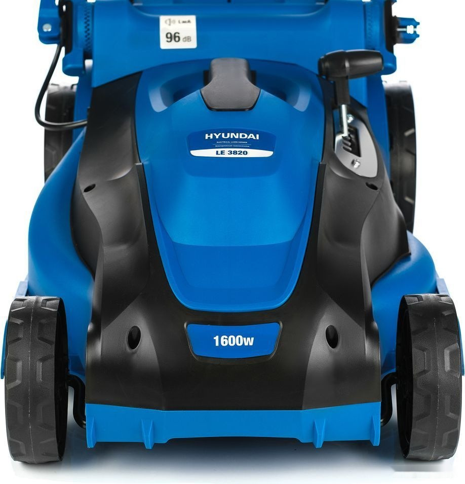 Газонокосилка Hyundai LE 3820 Газонокосилка Hyundai LE 3820