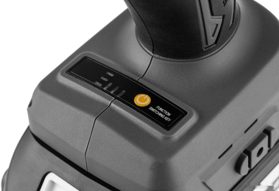 Дрель-шуруповерт Tesla TCD18HD 840374 (с 2-мя АКБ, кейс)