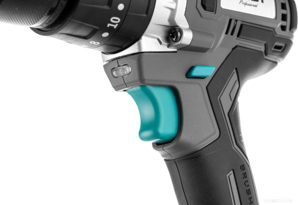 Дрель-шуруповерт Tesla TCD18HD 840374 (с 2-мя АКБ, кейс)