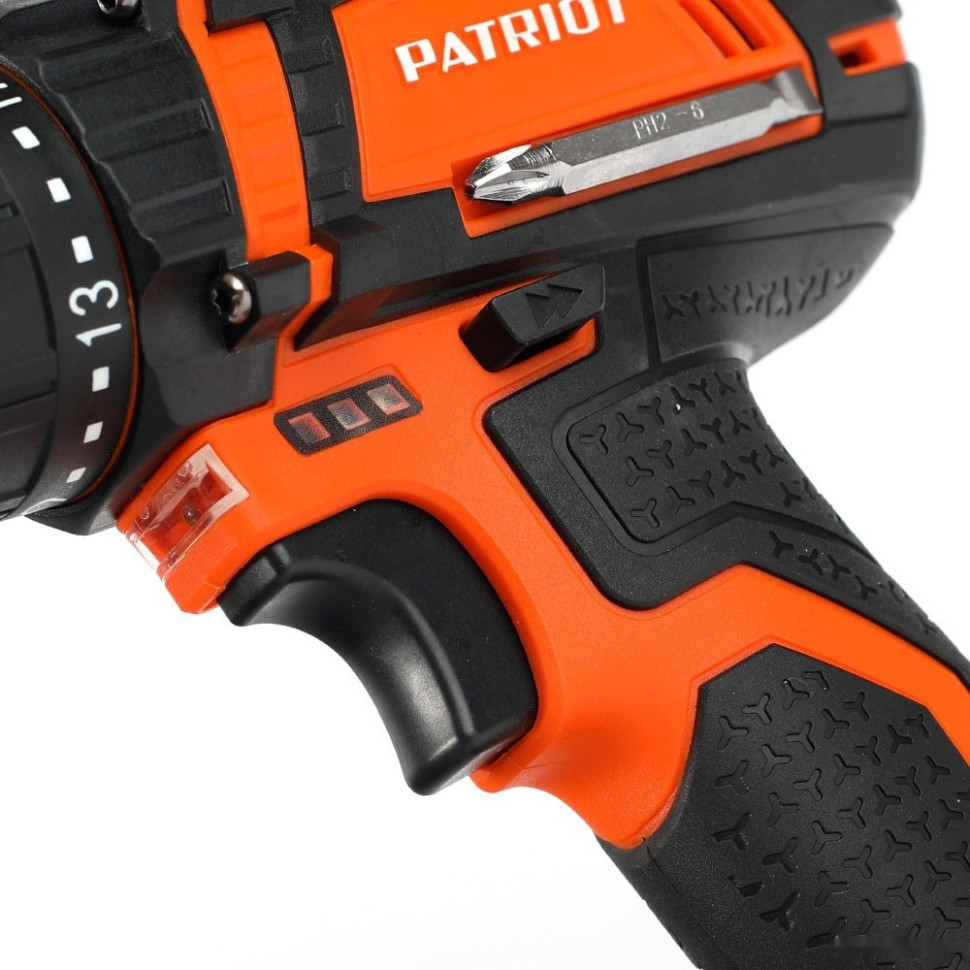 Дрель-шуруповерт Patriot BR 241ES 180201241 (с 2-мя АКБ, кейс) Дрель-шуруповерт Patriot BR 241ES 180201241 (с 2-мя АКБ, кейс)
