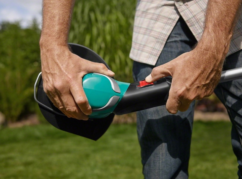 Электрический триммер Bosch ART 30 + Электрический триммер Bosch ART 30 +