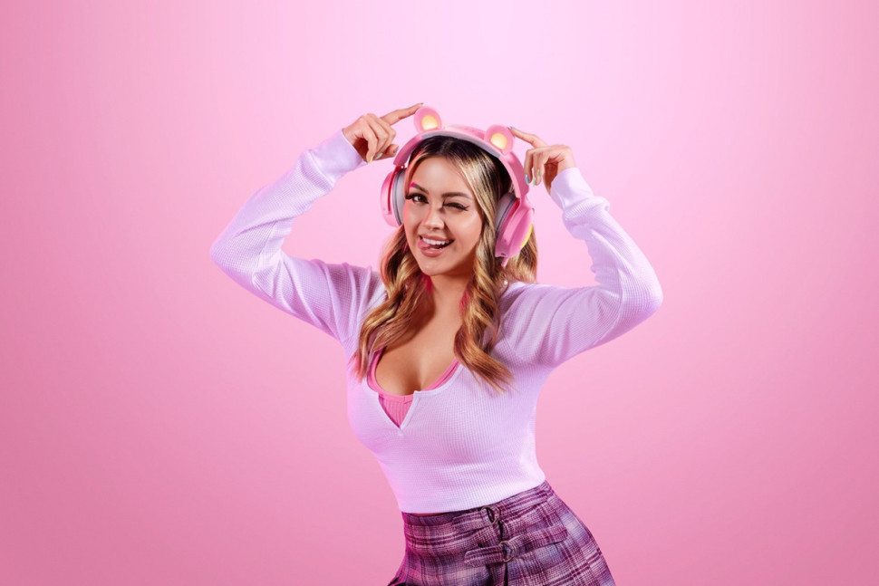 Наушники RAZER Kraken Kitty V2 Pro (розовый) Наушники RAZER Kraken Kitty V2 Pro (розовый)