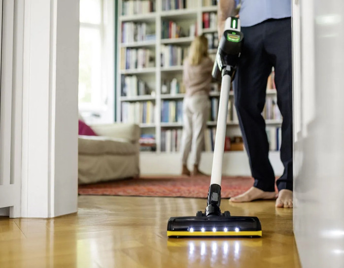 Вертикальный пылесос Karcher 1.198-713.0 Вертикальный пылесос Karcher 1.198-713.0