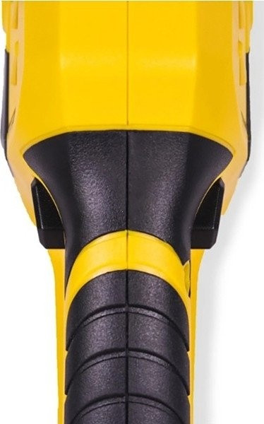 Кусторез + ножницы Champion HTB1821 (с 1-им АКБ) Кусторез + ножницы Champion HTB1821 (с 1-им АКБ)