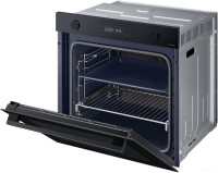 Духовой шкаф Samsung NV7B4125ZAK/WT