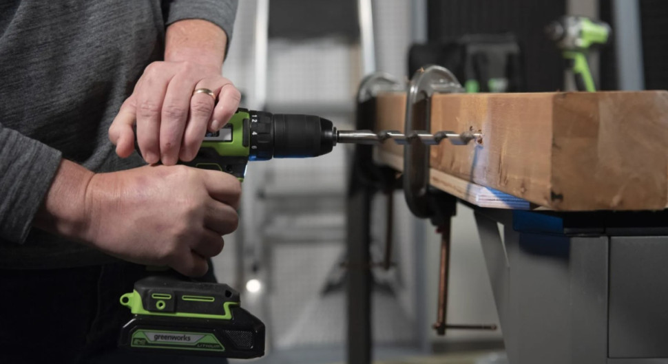 Ударная дрель-шуруповерт Greenworks GD24DD60 24V (3704107) Ударная дрель-шуруповерт Greenworks GD24DD60 24V (3704107)