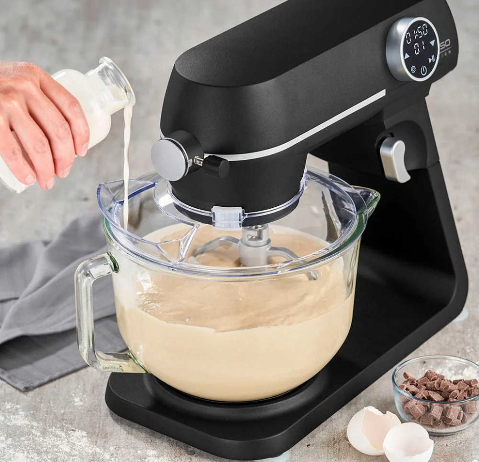 Кухонный комбайн Caso KM 1800 Black-G Кухонный комбайн Caso KM 1800 Black-G