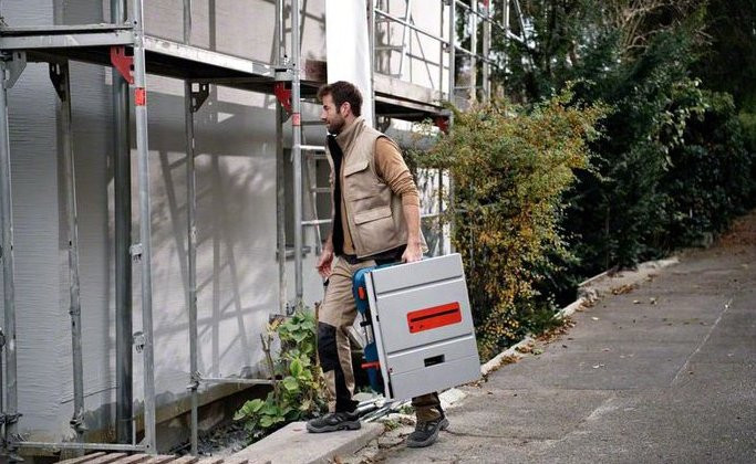 Деревообрабатывающий станок Bosch GTS 18V-216 Professional 0601B44000 (без АКБ) Деревообрабатывающий станок Bosch GTS 18V-216 Professional 0601B44000 (без АКБ)