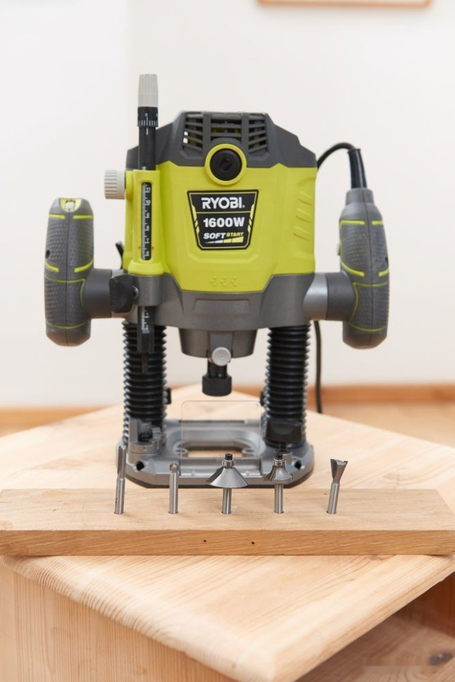 Фрезер Ryobi RRT1600-K 5133004796