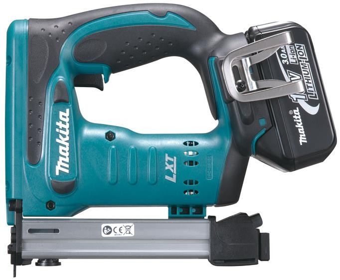 Аккумуляторный степлер Makita DST221Z