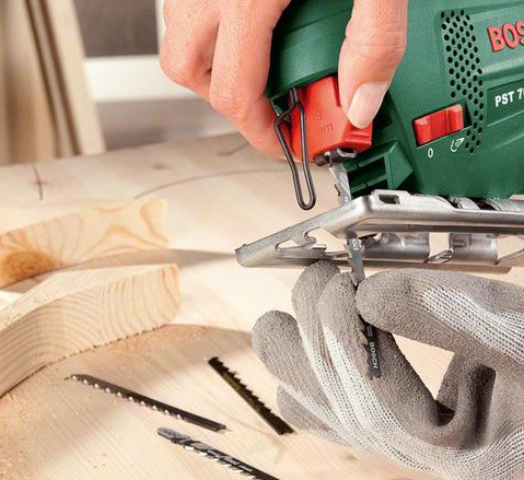 Лобзик Bosch PST 750 PE Лобзик Bosch PST 750 PE