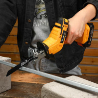 Сабельная пила Deko DKRS20-Li 063-4311 (с 2-мя АКБ, кейс)