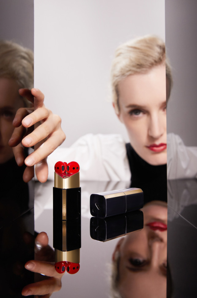 Наушники Huawei FreeBuds Lipstick (красный) Наушники Huawei FreeBuds Lipstick (красный)