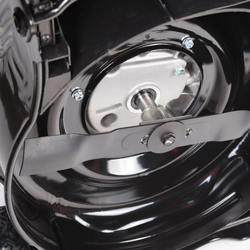 Бензиновая газонокосилка Patriot PT 41 LM Бензиновая газонокосилка Patriot PT 41 LM