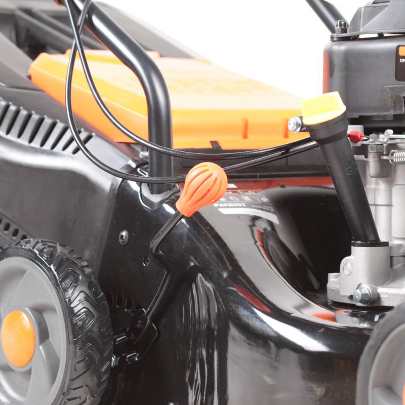 Бензиновая газонокосилка Patriot PT 41 LM Бензиновая газонокосилка Patriot PT 41 LM