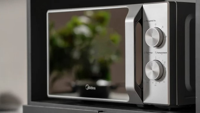 Микроволновая печь Midea MM720C2MV-S
