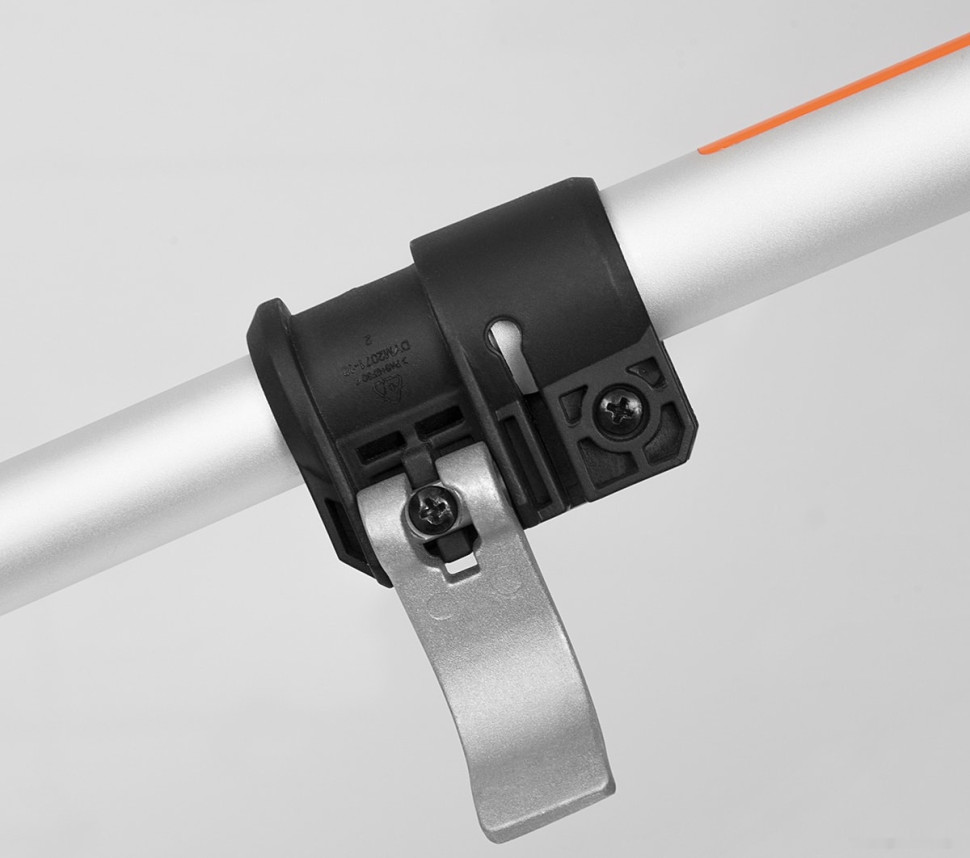 Триммер Daewoo Power DATR 2840Li (без АКБ) Триммер Daewoo Power DATR 2840Li (без АКБ)