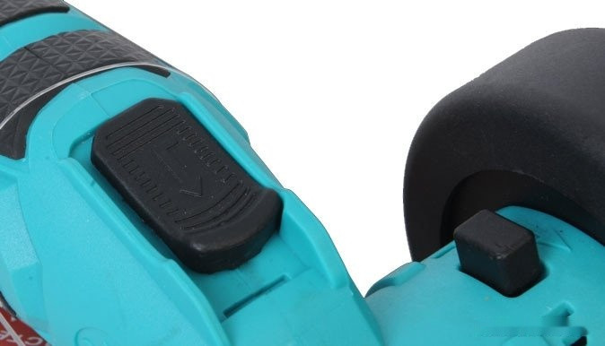 Угловая шлифмашина Sturm CAG1276C (с АКБ) Угловая шлифмашина Sturm CAG1276C (с АКБ)