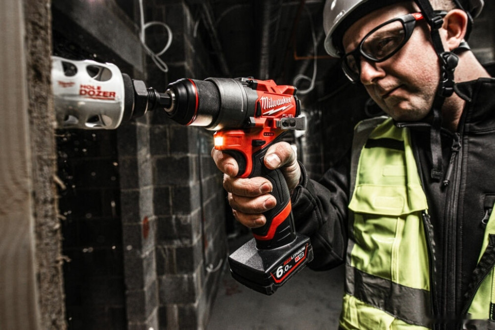 Дрель-шуруповерт Milwaukee M12 FUEL M12FDD2-602X 4933479875 (с 2-мя АКБ 6 Ач, кейс)