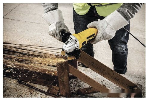 Угловая шлифмашина DeWALT DWE4117-QS Угловая шлифмашина DeWALT DWE4117-QS