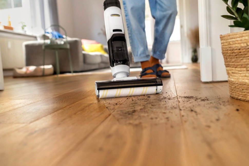 Вертикальный моющий пылесос Karcher KFL 1 1.056-110.0