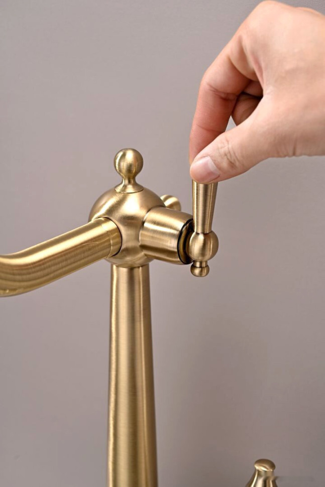 Смеситель Paulmark Retro Re213226-BR