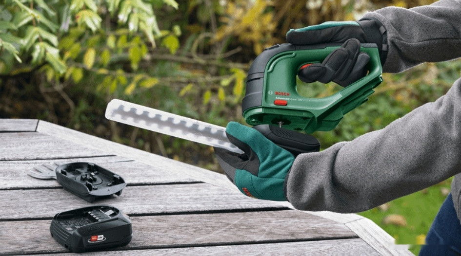 Кусторез + ножницы Bosch Advanced Shear 18V-10 0600857001 (без АКБ) Кусторез + ножницы Bosch Advanced Shear 18V-10 0600857001 (без АКБ)