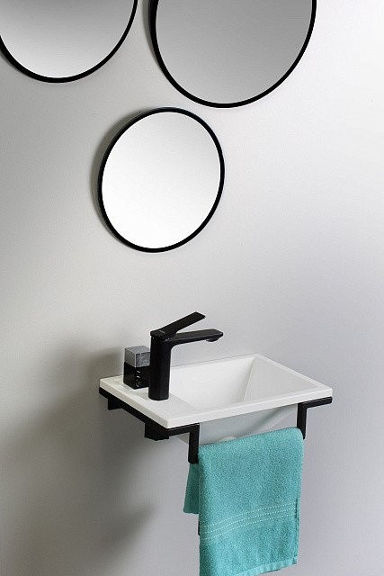 Умывальник Belux Мини-1 HR1240 (черный, с каркасом, сифоном, донным клапаном) Умывальник Belux Мини-1 HR1240 (черный, с каркасом, сифоном, донным клапаном)