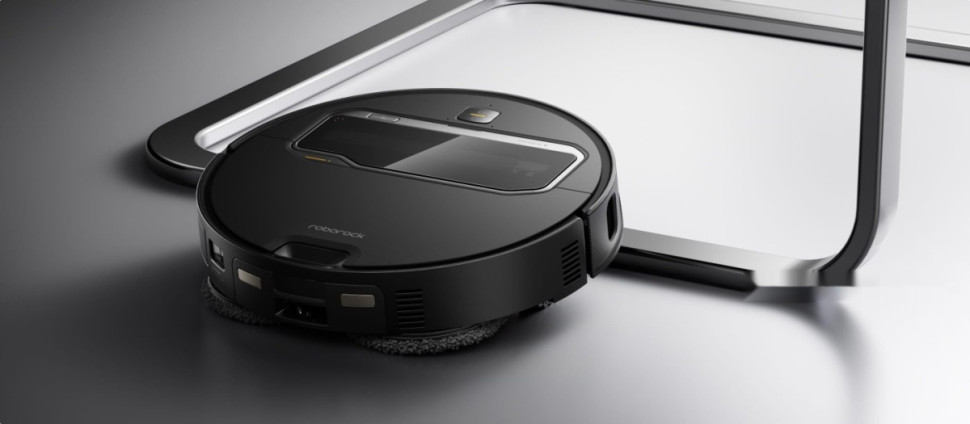 Робот-пылесос Roborock Saros Z70 (евровилка, черный) Робот-пылесос Roborock Saros Z70 (евровилка, черный)