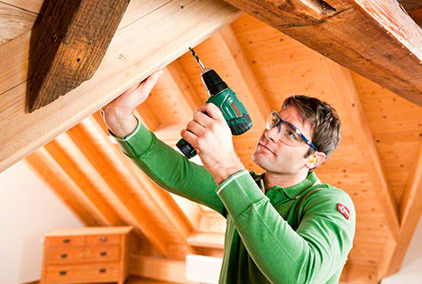 Дрель-шуруповерт Bosch PSR 10.8 LI-2