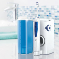 Электрическая зубная щетка Braun Oral-B MD20