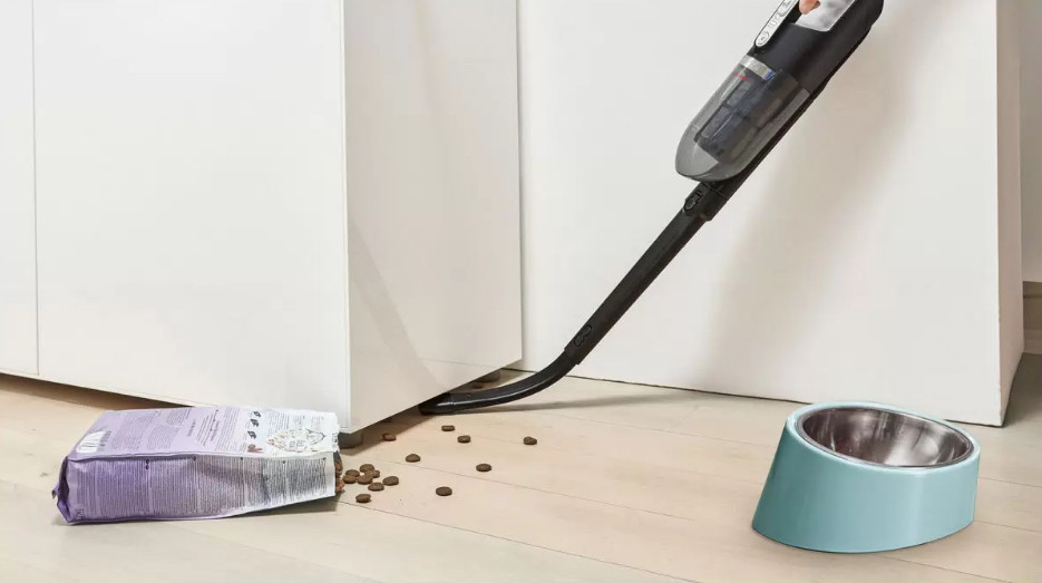 Вертикальный пылесос Bosch BBH3ZOO28 Вертикальный пылесос Bosch BBH3ZOO28