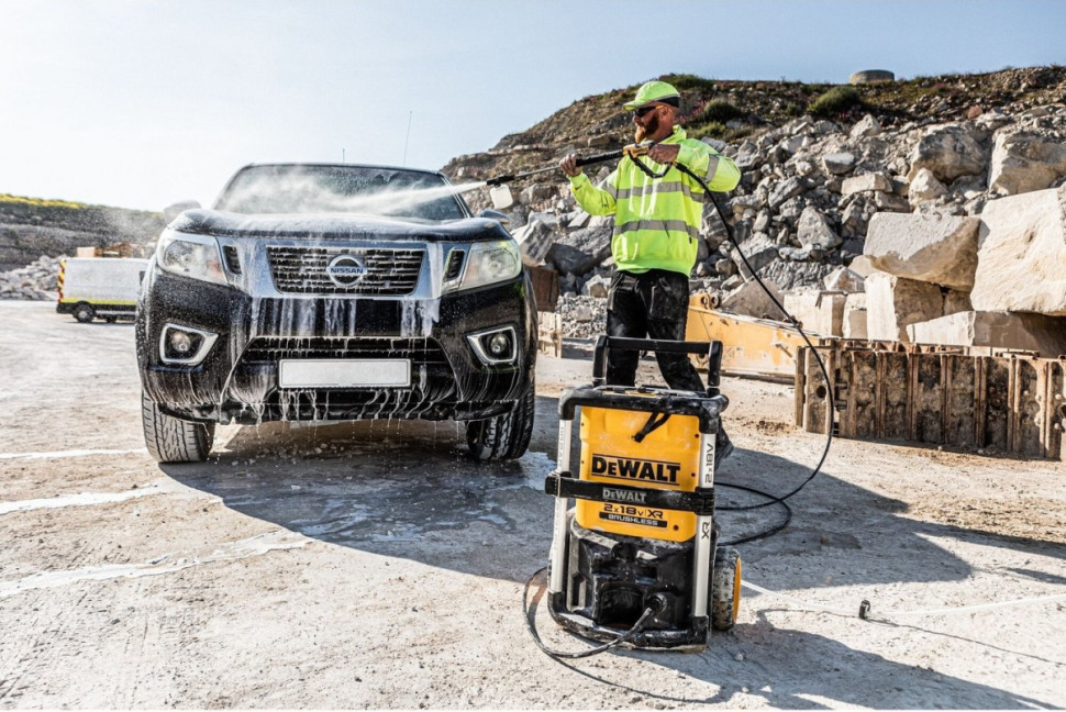 Мойка высокого давления DeWALT DCMPW1600N (без АКБ) Мойка высокого давления DeWALT DCMPW1600N (без АКБ)