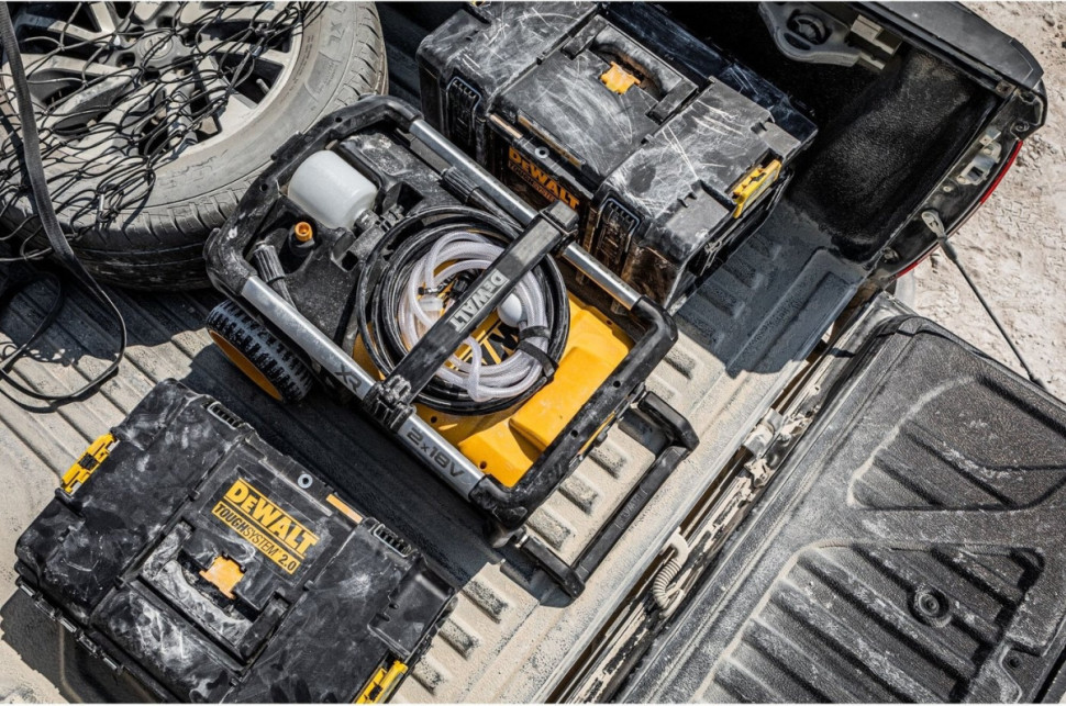 Мойка высокого давления DeWALT DCMPW1600N (без АКБ) Мойка высокого давления DeWALT DCMPW1600N (без АКБ)