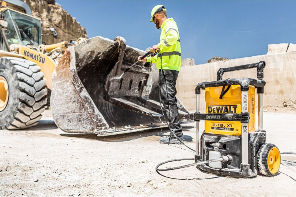 Мойка высокого давления DeWALT DCMPW1600N (без АКБ) Мойка высокого давления DeWALT DCMPW1600N (без АКБ)