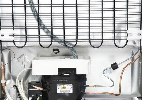 Холодильник с нижней морозильной камерой Beko CNKL7321EC0W