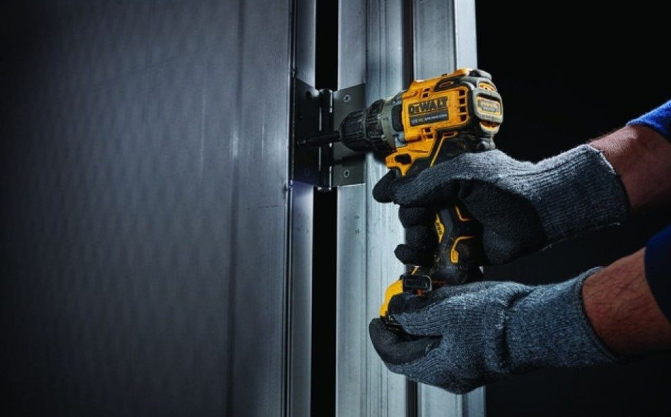 Дрель-шуруповерт DeWALT DCD701N-XJ (без АКБ) Дрель-шуруповерт DeWALT DCD701N-XJ (без АКБ)