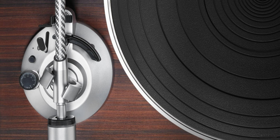 Виниловый проигрыватель Audio-Technica AT-LPW50BT-RW